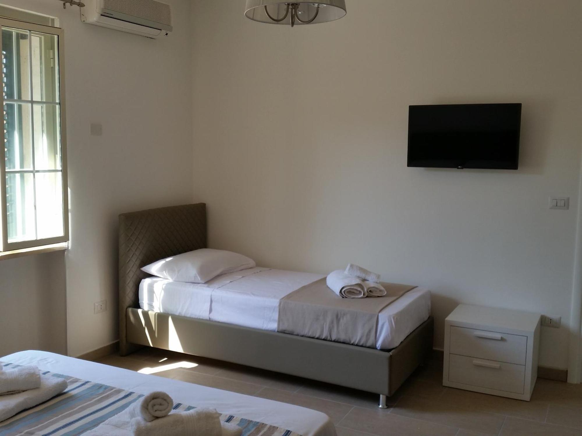 Li Pumi Bed and Breakfast Alliste Εξωτερικό φωτογραφία